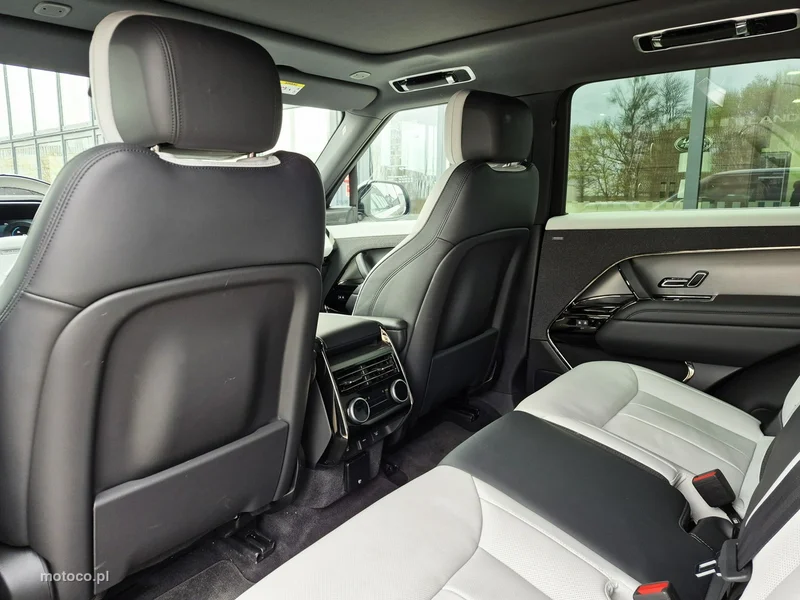 Land Rover Range Rover Sport 23