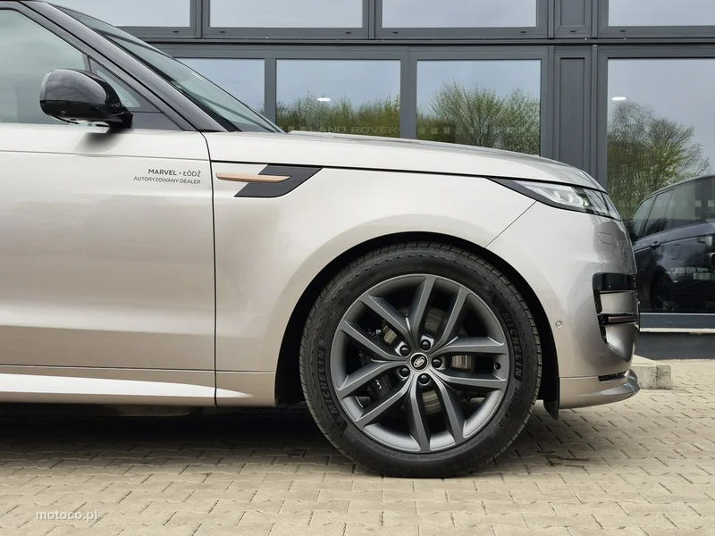 Land Rover Range Rover Sport 8