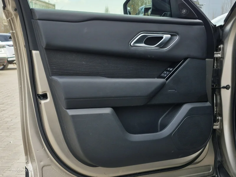 Land Rover Range Rover Velar 18