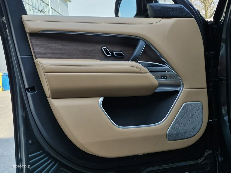 Land Rover Range Rover 14