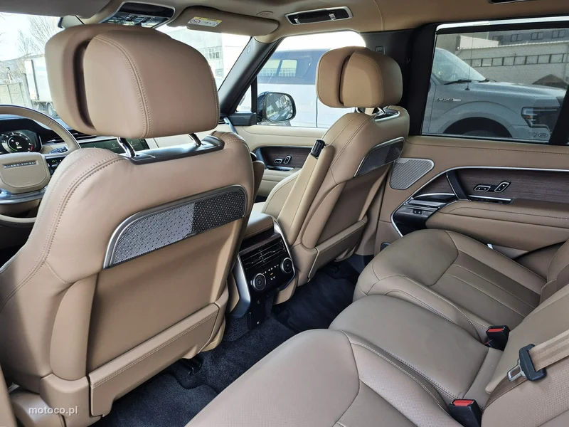 Land Rover Range Rover 22