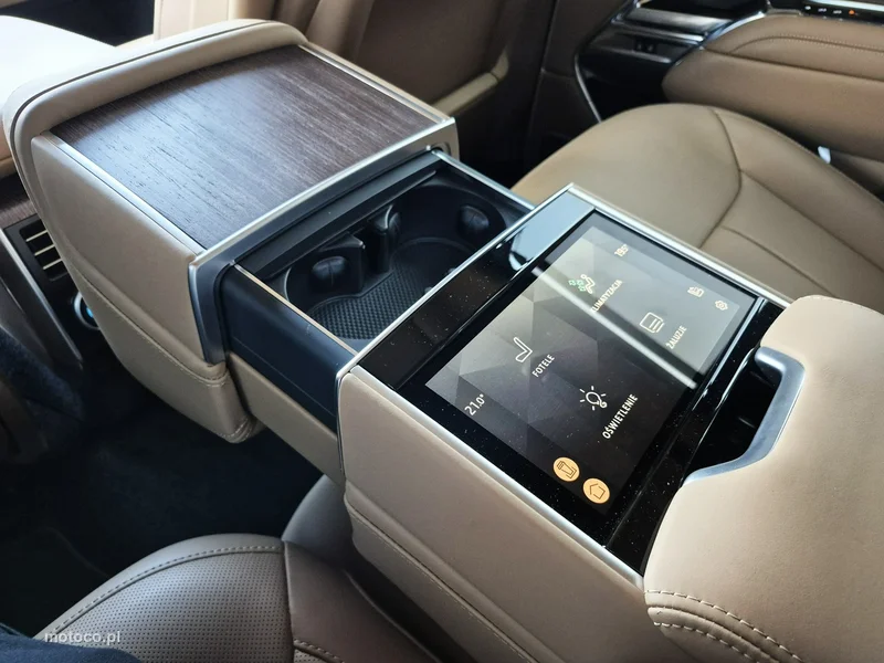Land Rover Range Rover 25