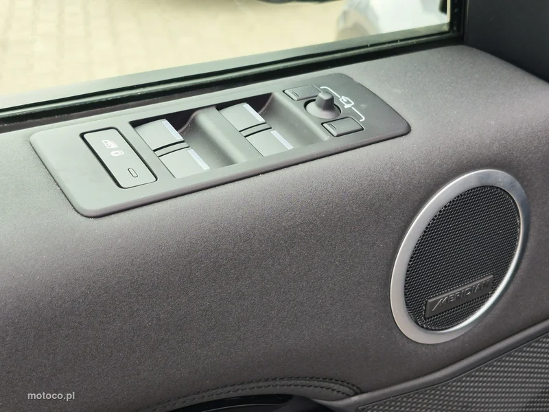 Land Rover Discovery 18