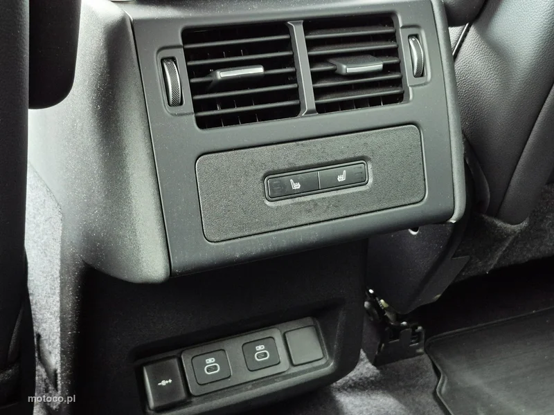 Land Rover Discovery 27