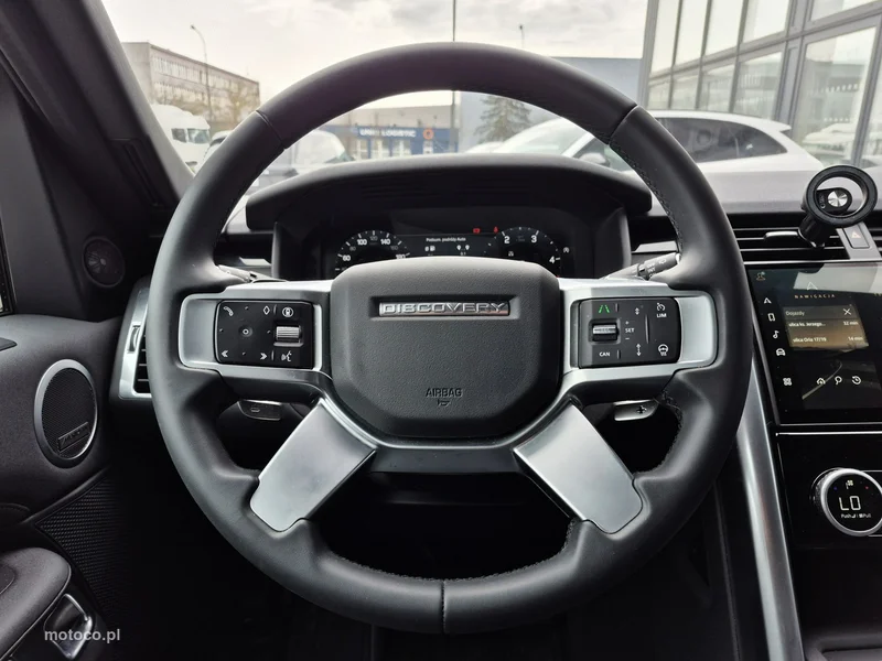 Land Rover Discovery 28