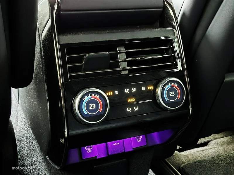 Land Rover Range Rover Sport 26