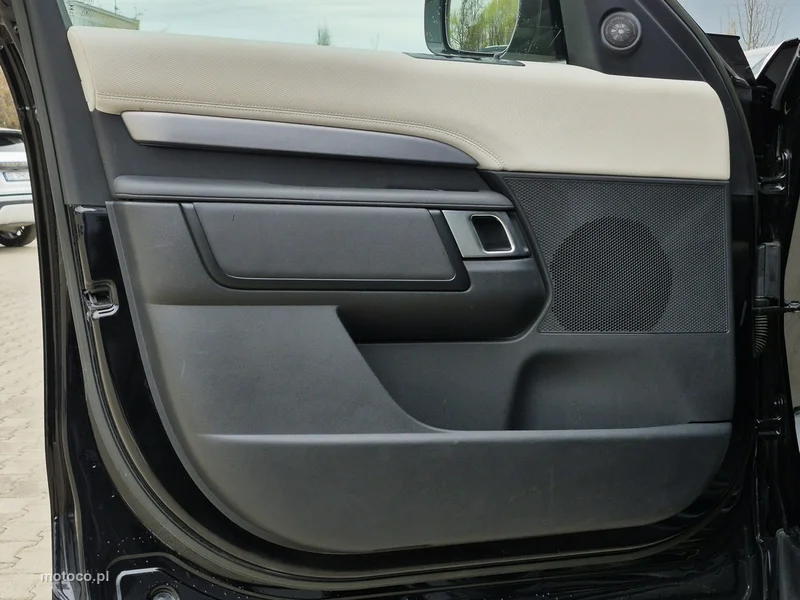 Land Rover Discovery 18
