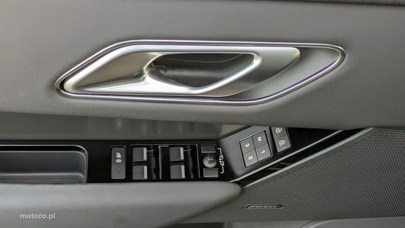Land Rover Range Rover Velar 12