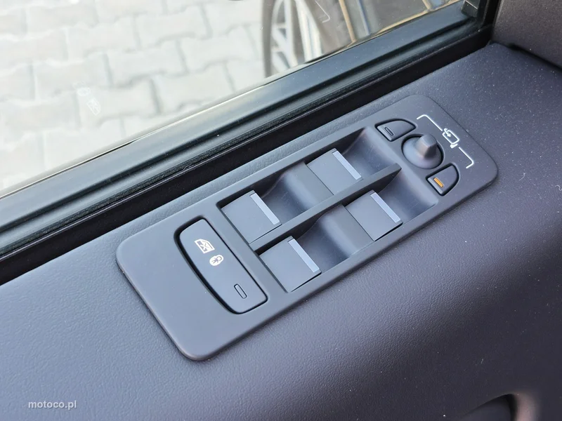 Land Rover Discovery Sport 18