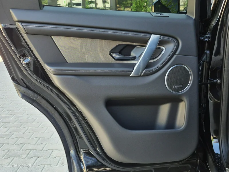Land Rover Discovery Sport 23