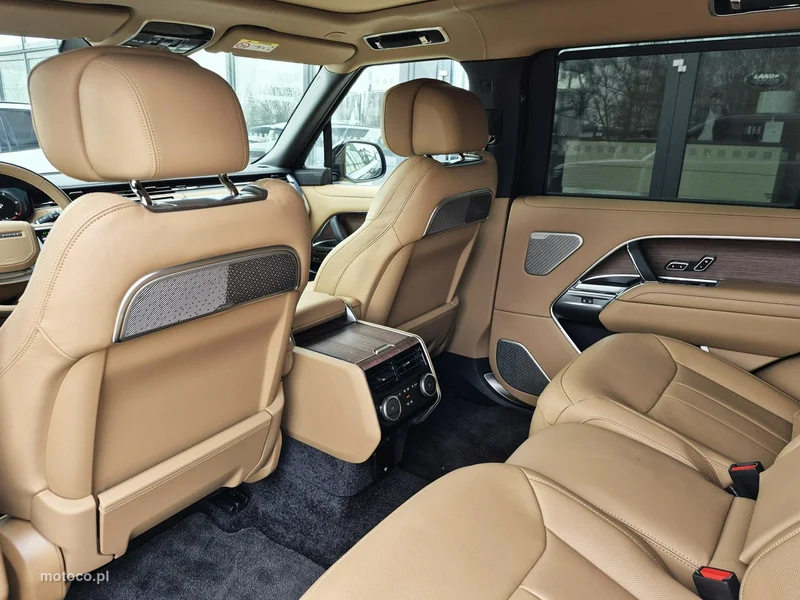 Land Rover Range Rover 22
