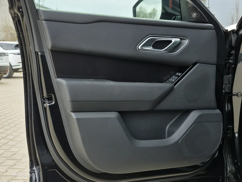 Land Rover Range Rover Velar 18