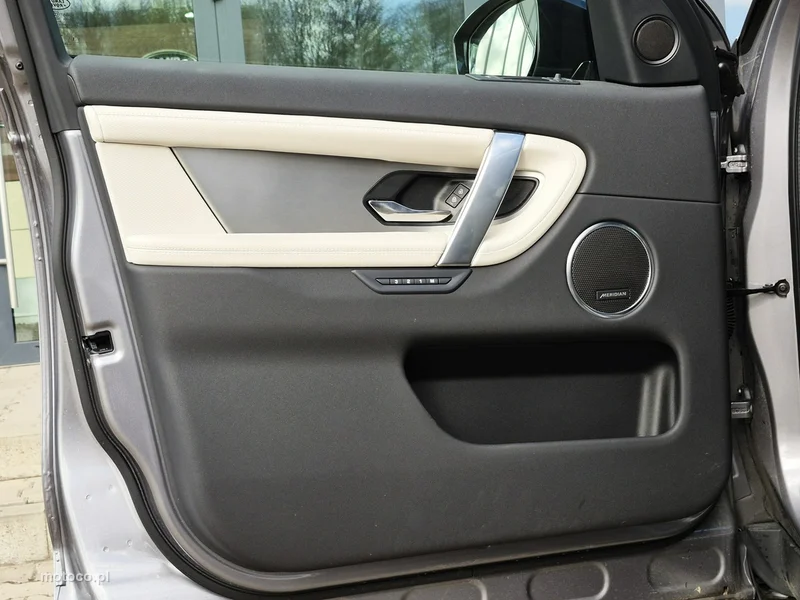 Land Rover Discovery Sport 14