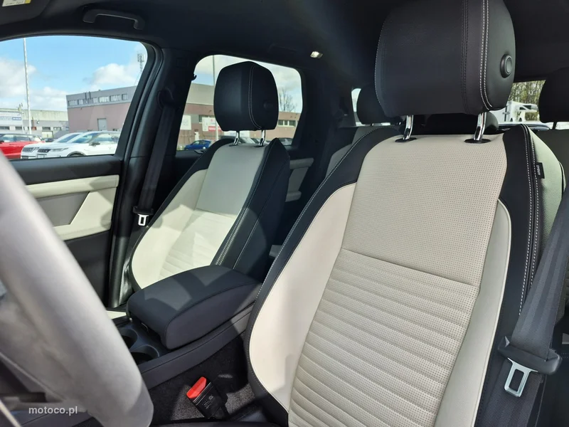 Land Rover Discovery Sport 19