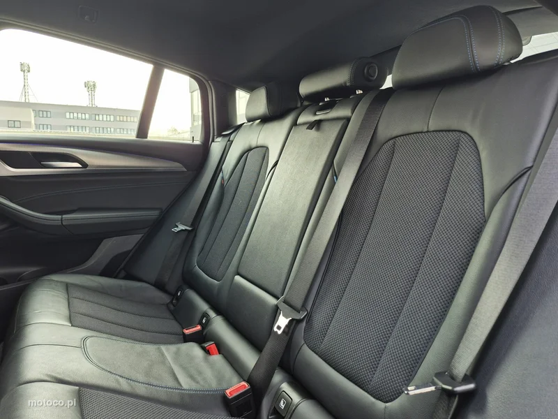 BMW X4 G02 24