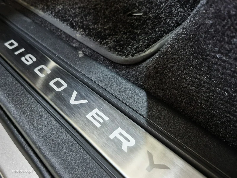 Land Rover Discovery 24
