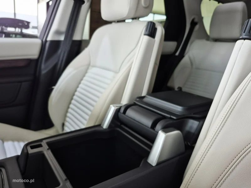 Land Rover Discovery 41