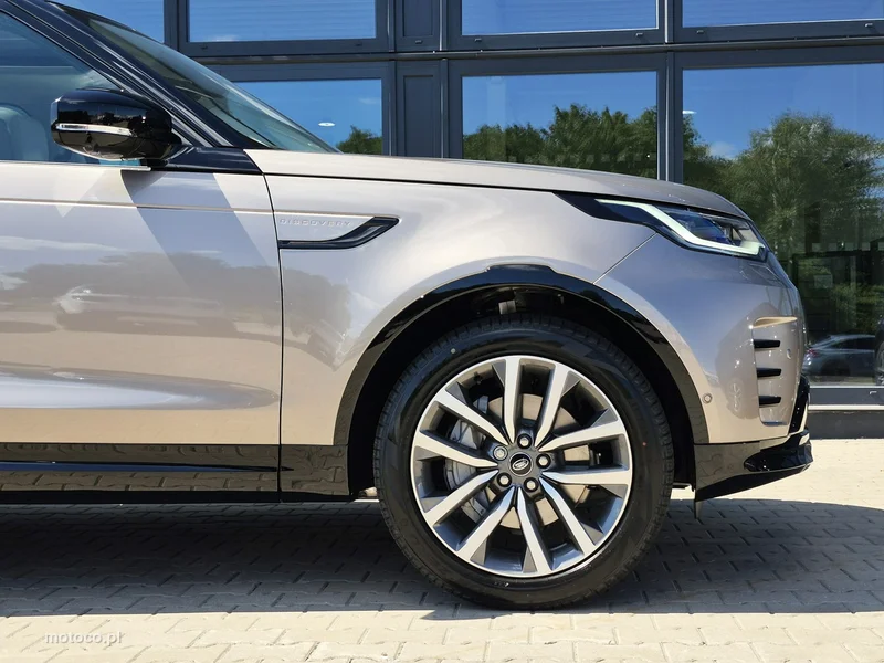 Land Rover Discovery 8
