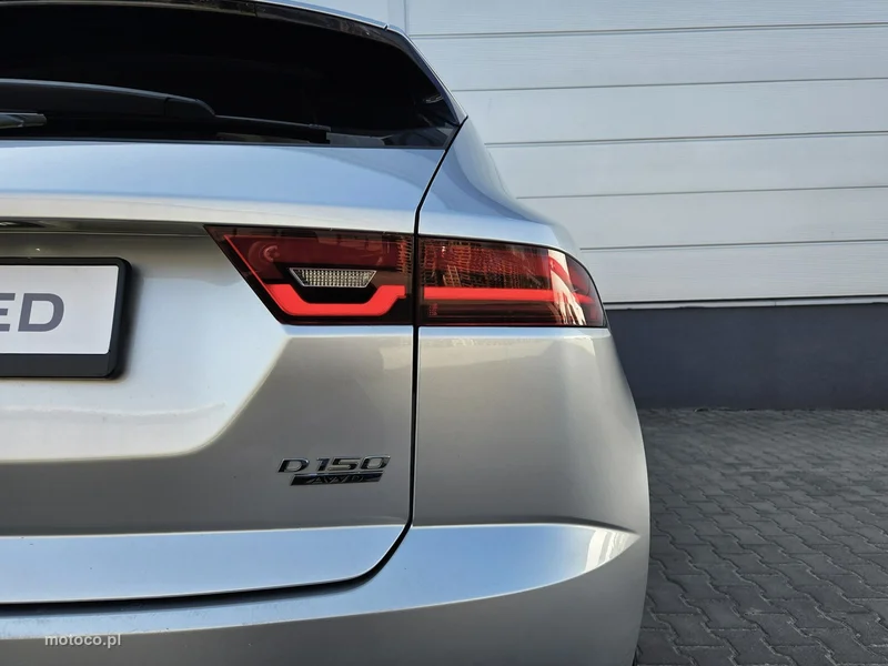 Jaguar E-Pace 15