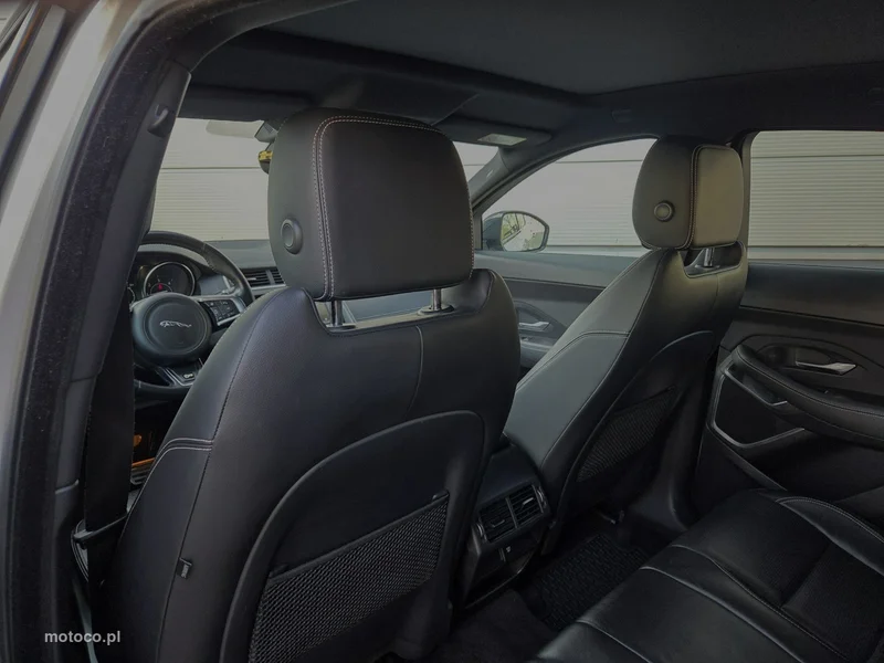 Jaguar E-Pace 23