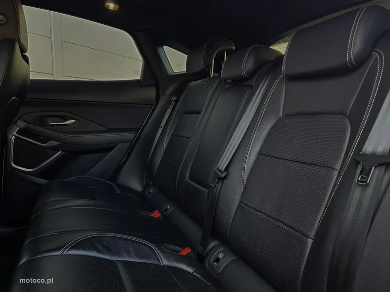 Jaguar E-Pace 28