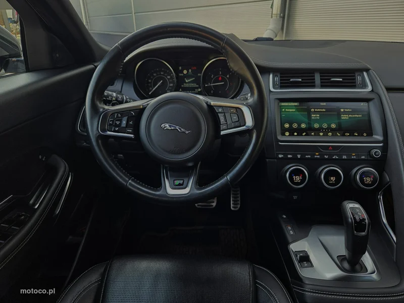 Jaguar E-Pace 30
