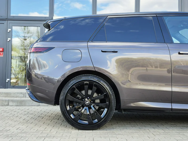 Land Rover Range Rover Sport 7