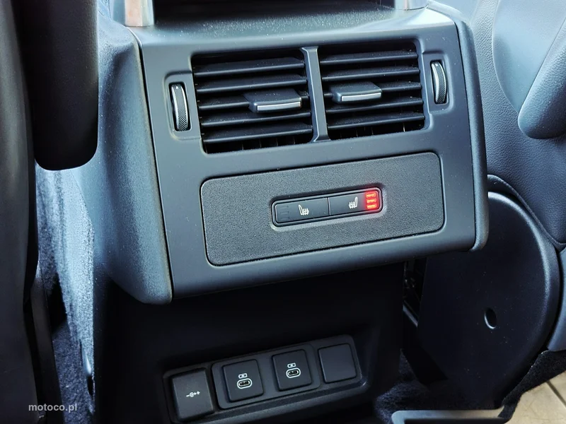 Land Rover Discovery 28