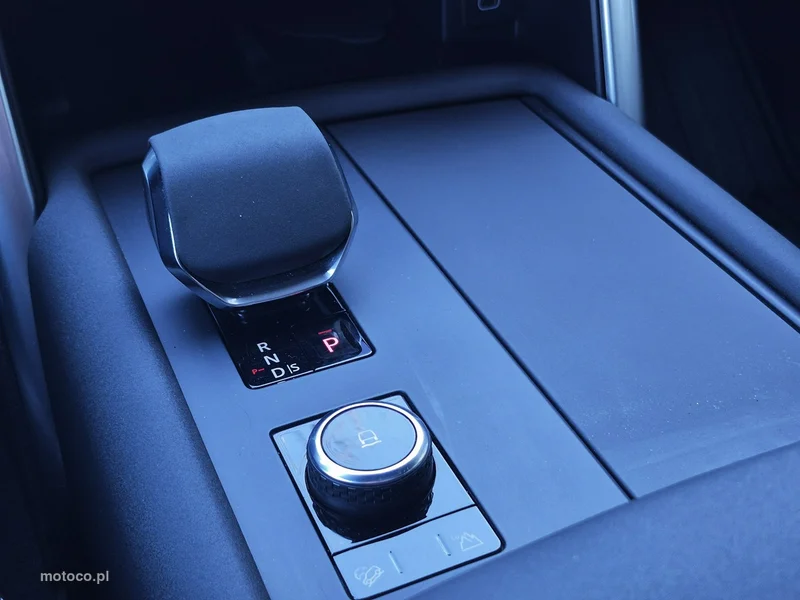 Land Rover Discovery 36