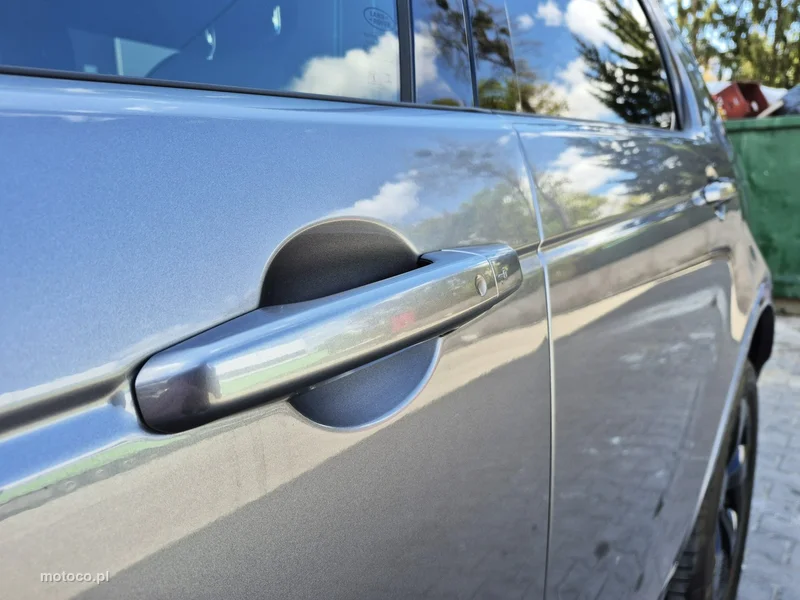 Land Rover Discovery Sport 15