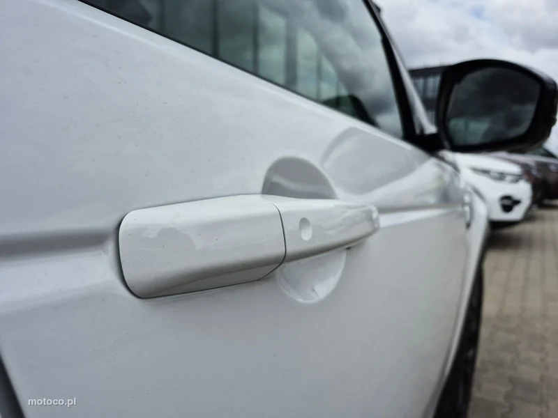 Land Rover Discovery Sport 16