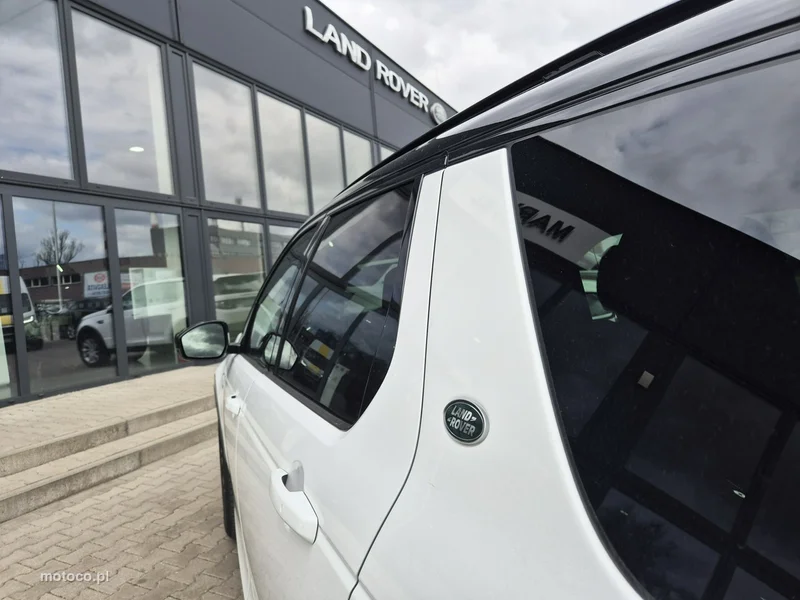 Land Rover Discovery Sport 17