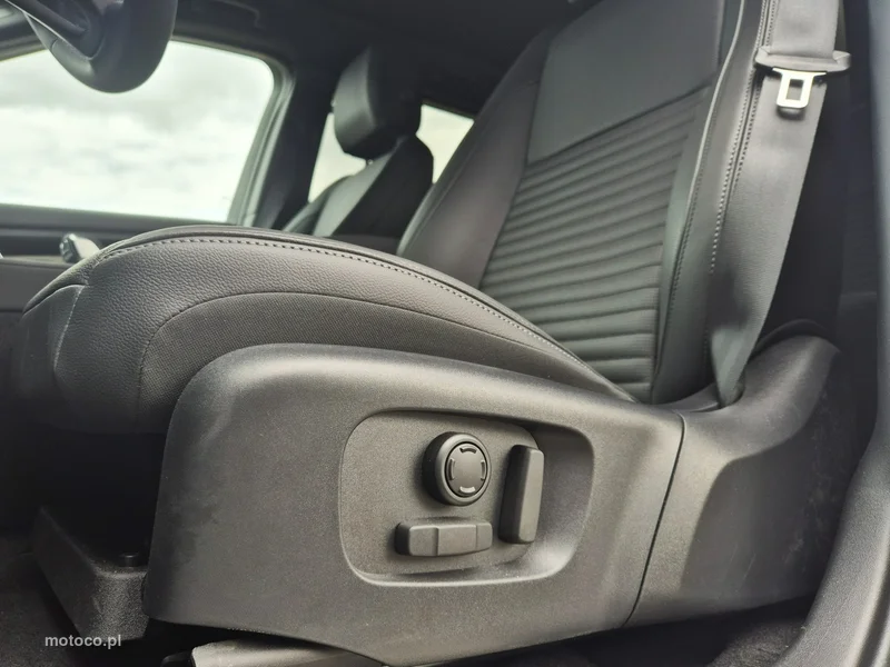 Land Rover Discovery Sport 23