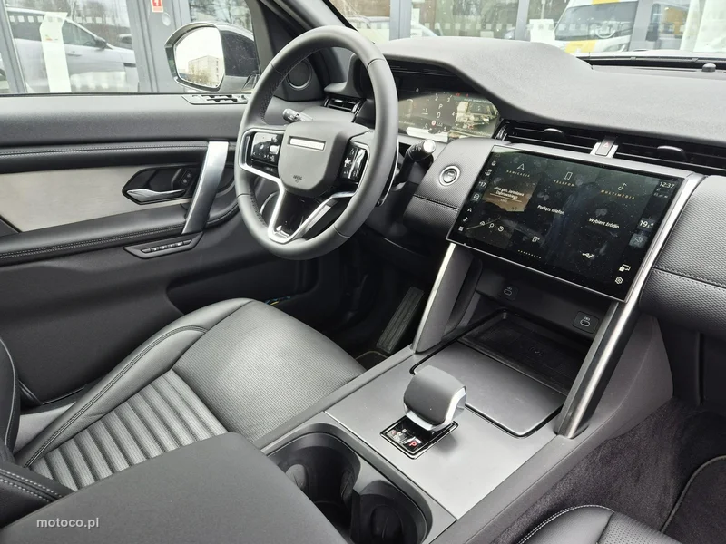 Land Rover Discovery Sport 28