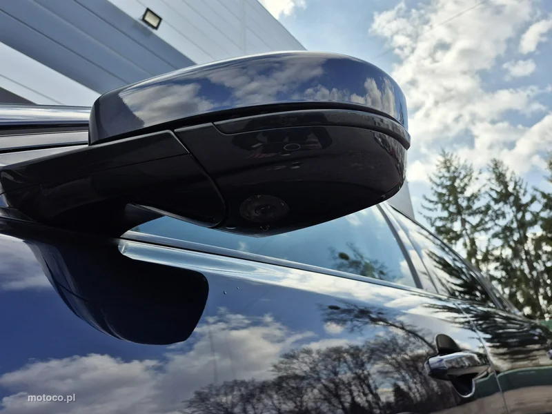 Jaguar F-Pace 14