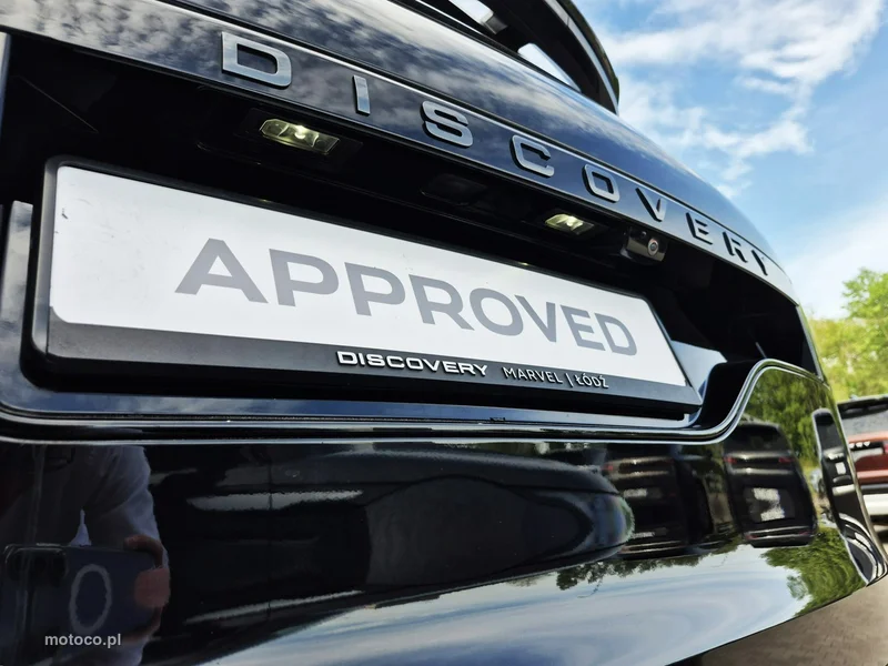 Land Rover Discovery 6
