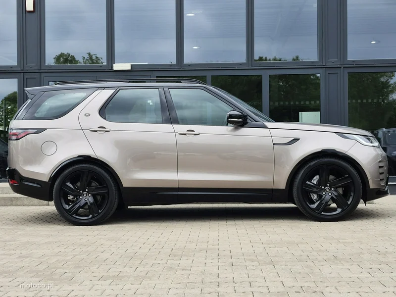 Land Rover Discovery 5