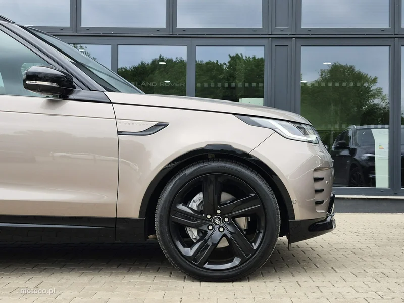 Land Rover Discovery 8