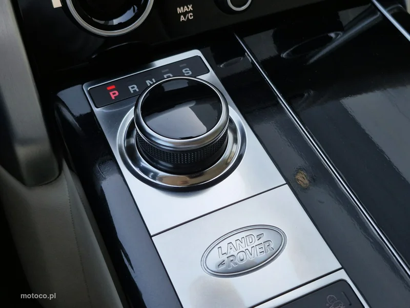 Land Rover Range Rover 37