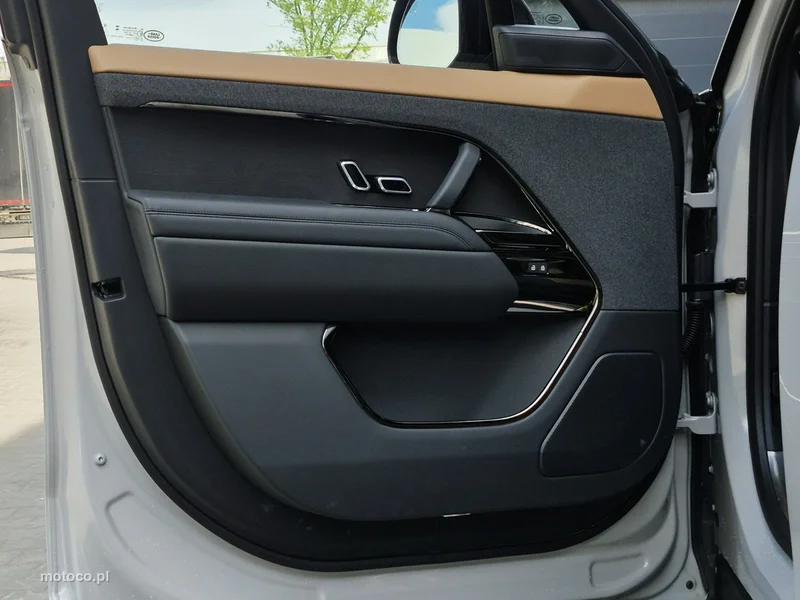Land Rover Range Rover Sport 18