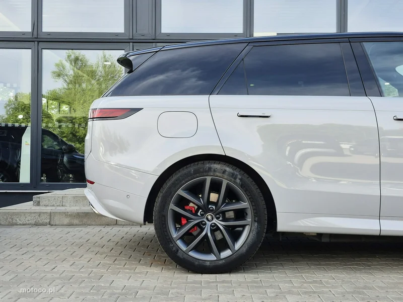 Land Rover Range Rover Sport 7