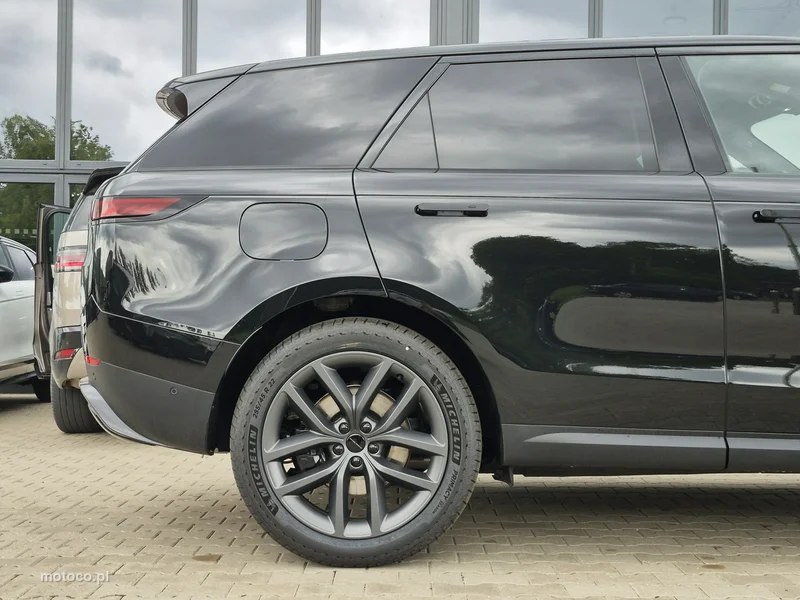 Land Rover Range Rover Sport 8