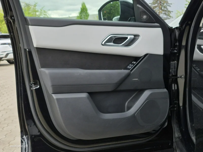 Land Rover Range Rover Velar 17