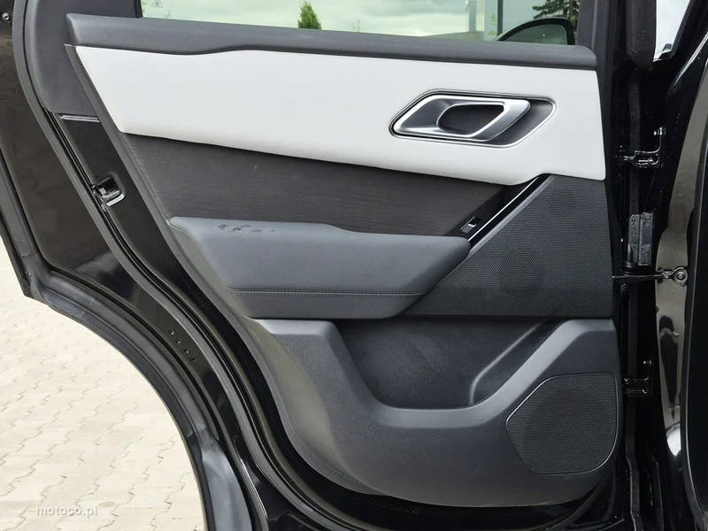 Land Rover Range Rover Velar 23