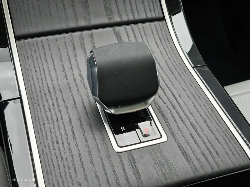 Land Rover Range Rover Velar 34