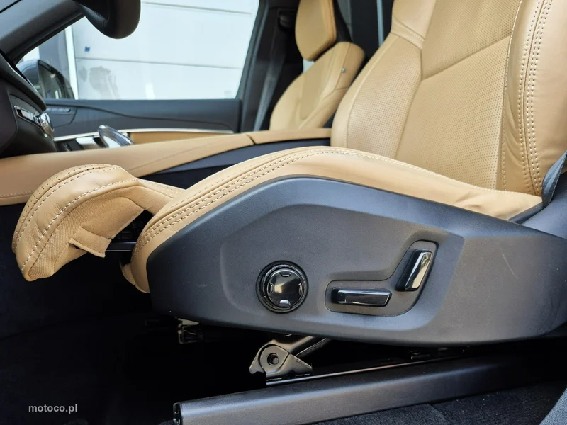 Volvo XC 90 23