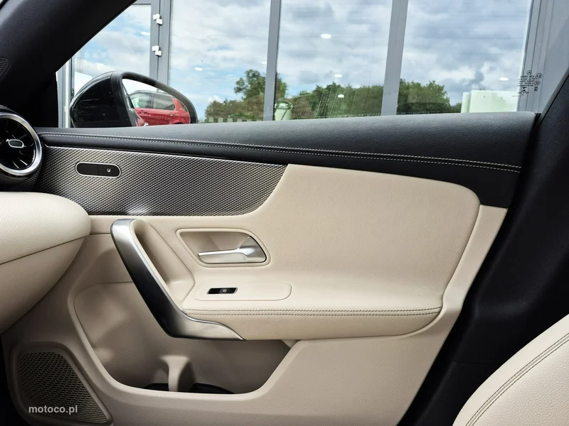 Mercedes-Benz CLA C118 CLA 200 40