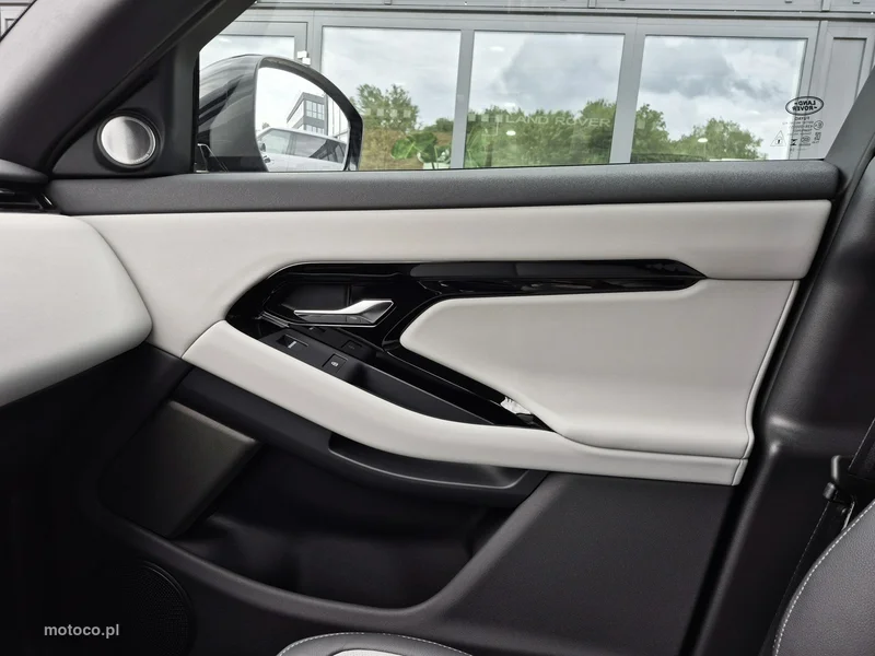 Land Rover Range Rover Evoque 36