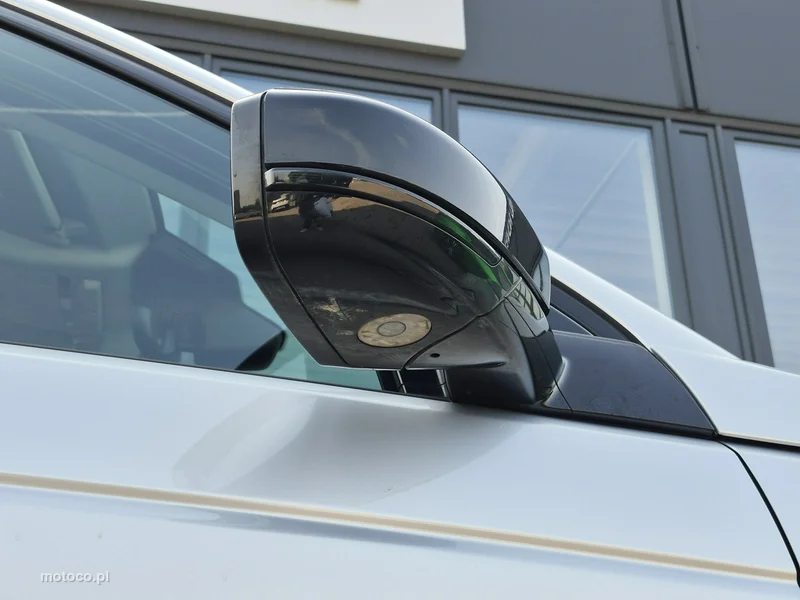 Land Rover Discovery Sport 16