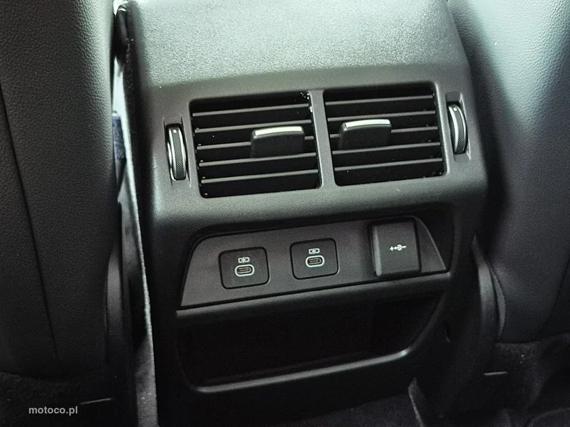 Land Rover Discovery Sport 26